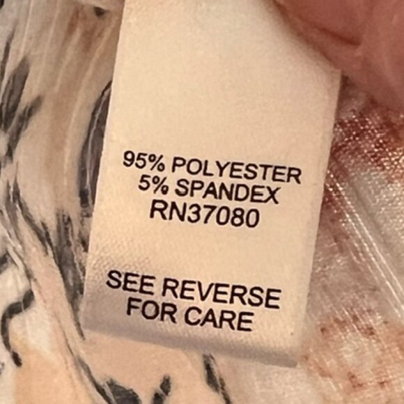 CATO Est. 1946 Womens Plus size Pullover Top, Short Sleeves, Size 22/24W - Picture 6 of 6